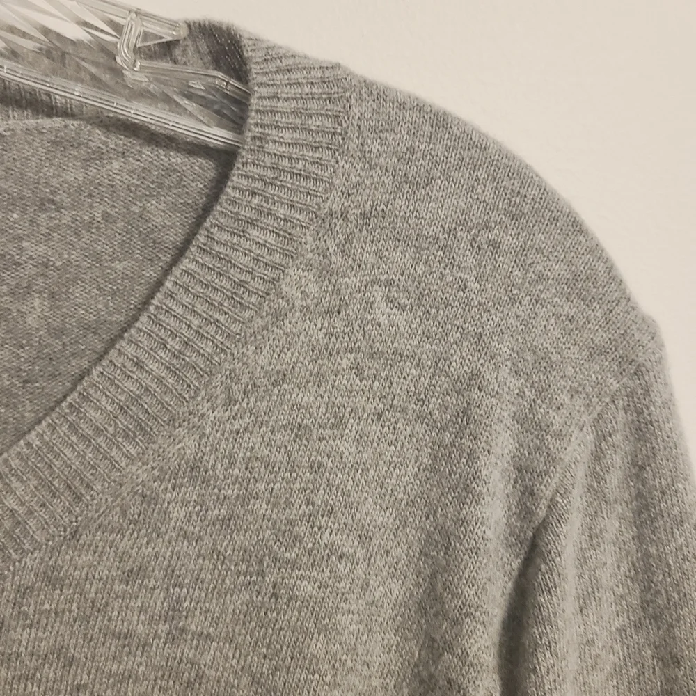 J. Crew Mercantile | Men's Gray Wool Blend Round Neck Sweater (Size Large)